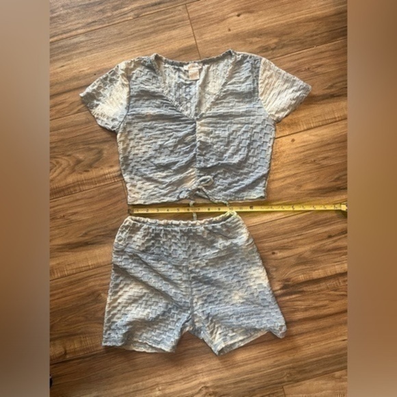 LA + IMAGE Two Piece Outfit, Short Sleeve Tummy Control Crop Top High Waist Sz M - Picture 1 of 7